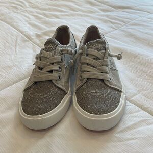 Brand new little girls Blowfish sneakers, size 1